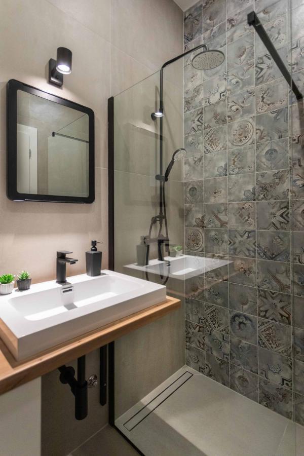 Modern And Design Apartment Near The Main Square Ζάγκρεμπ Εξωτερικό φωτογραφία