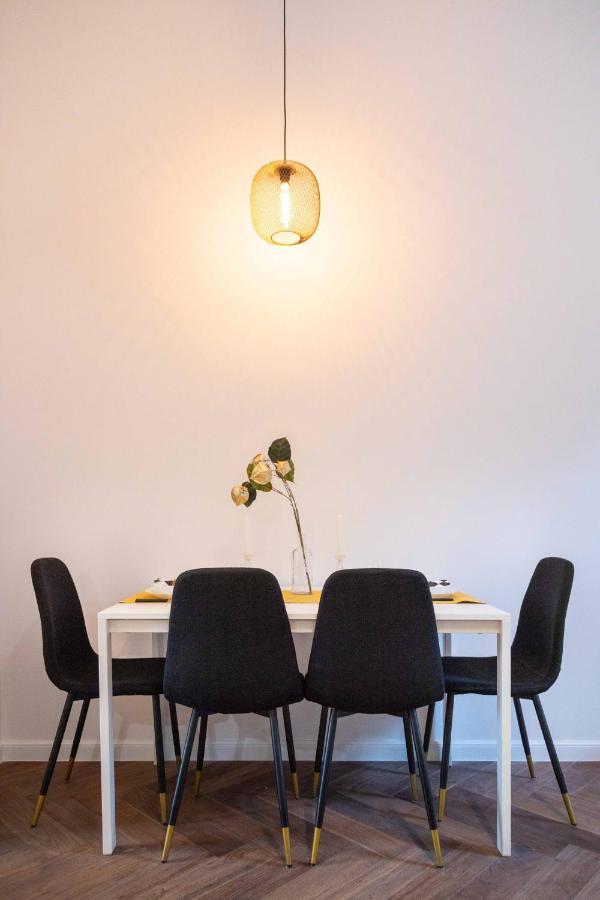Modern And Design Apartment Near The Main Square Ζάγκρεμπ Εξωτερικό φωτογραφία