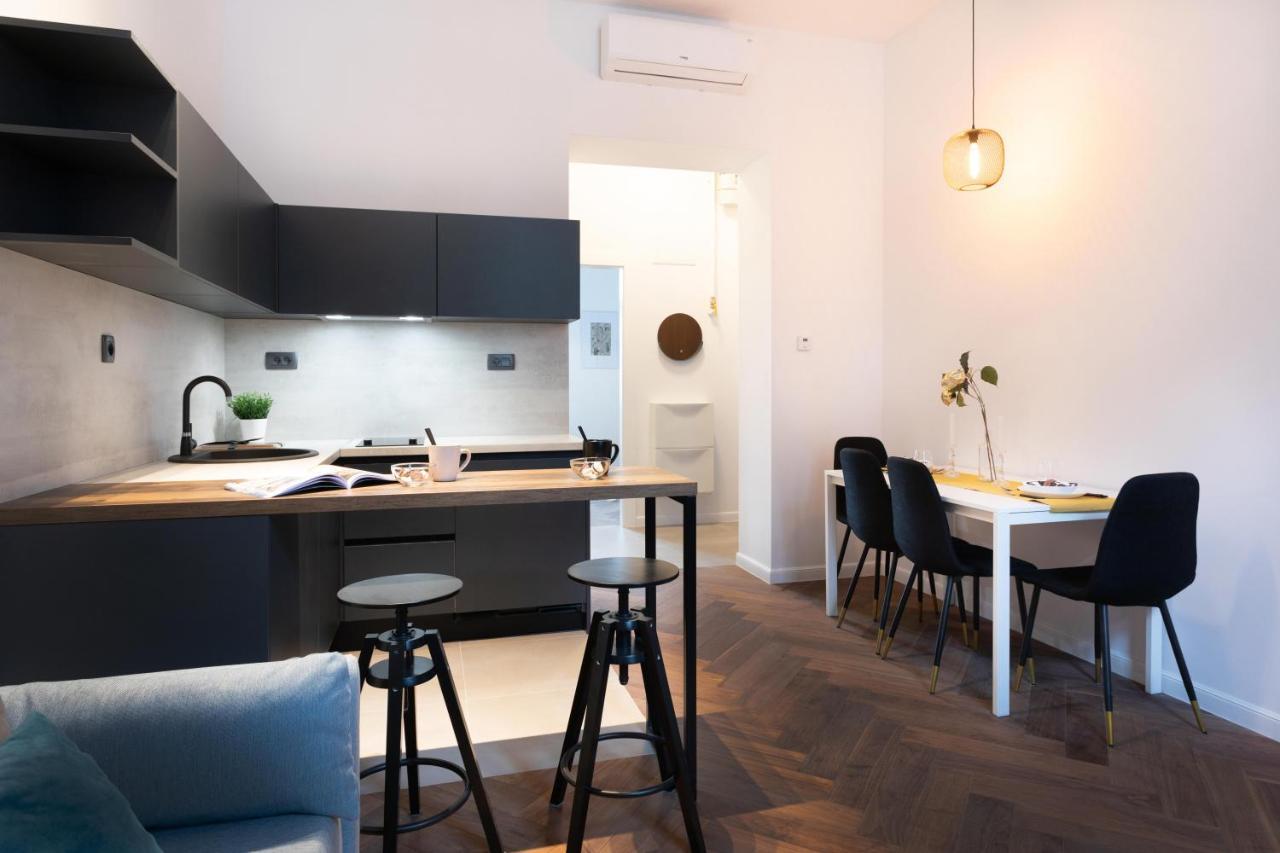Modern And Design Apartment Near The Main Square Ζάγκρεμπ Εξωτερικό φωτογραφία